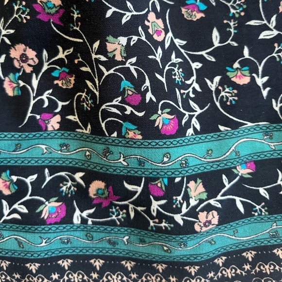 Women’s One Clothing sleeveless dress - Picture 3 of 4